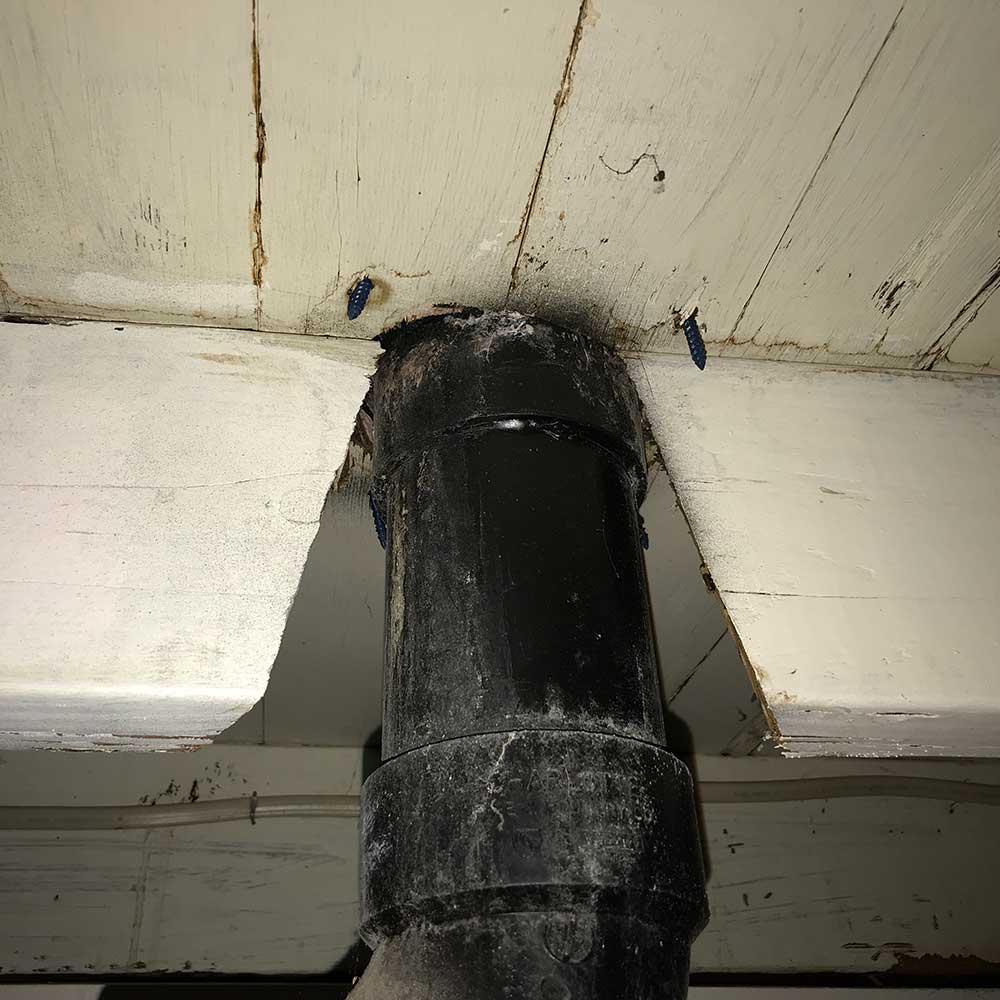 image of damaged beam found during home inspection