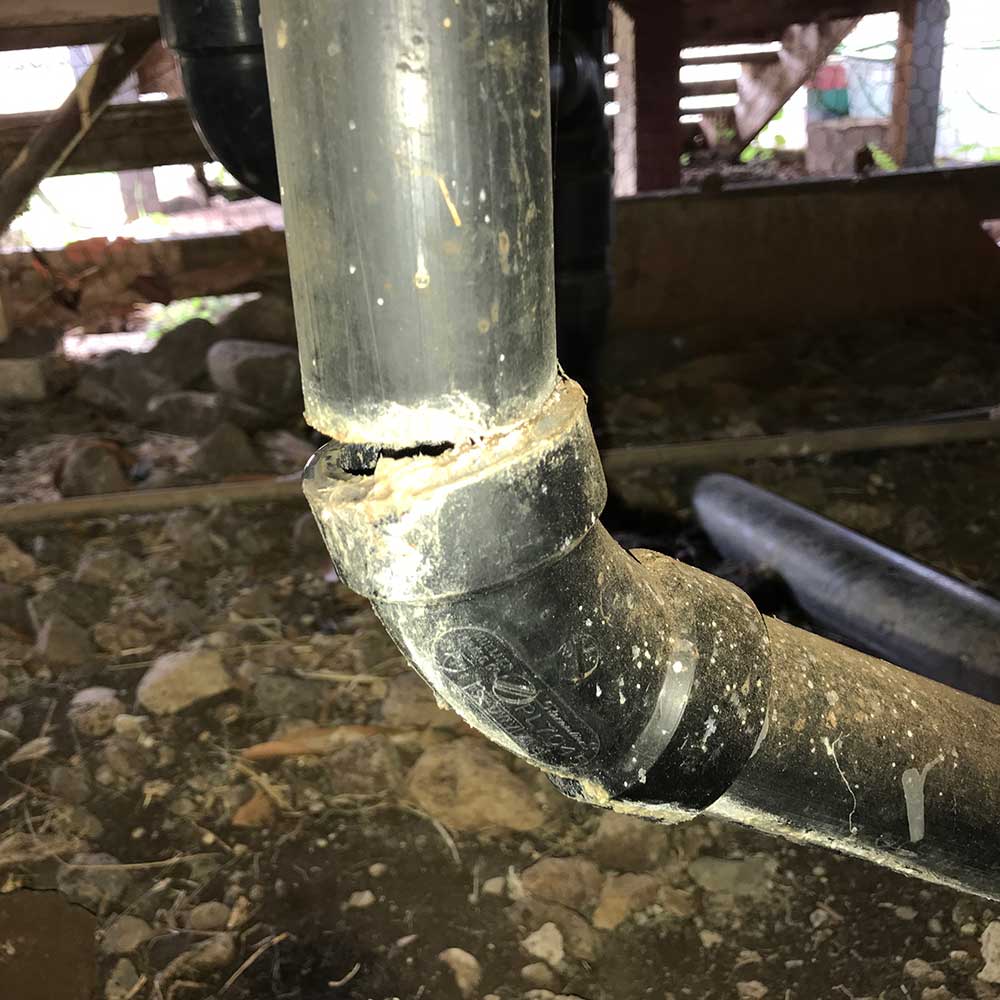 image of broken water pipe found during home inspection